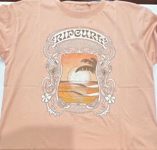 SALE PRICE $35 Rip Curl Tee Sea Shells Relaxed